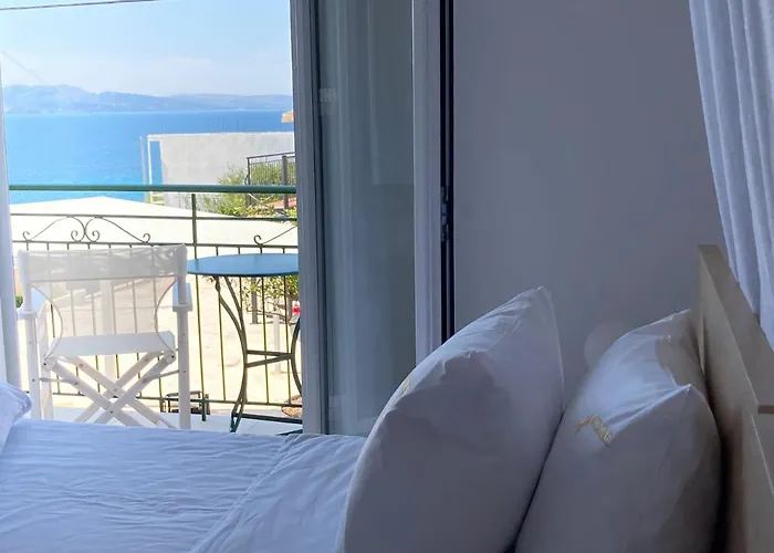 Angeliki 拉瑟