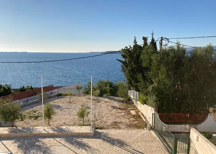 Angeliki Apartamento *